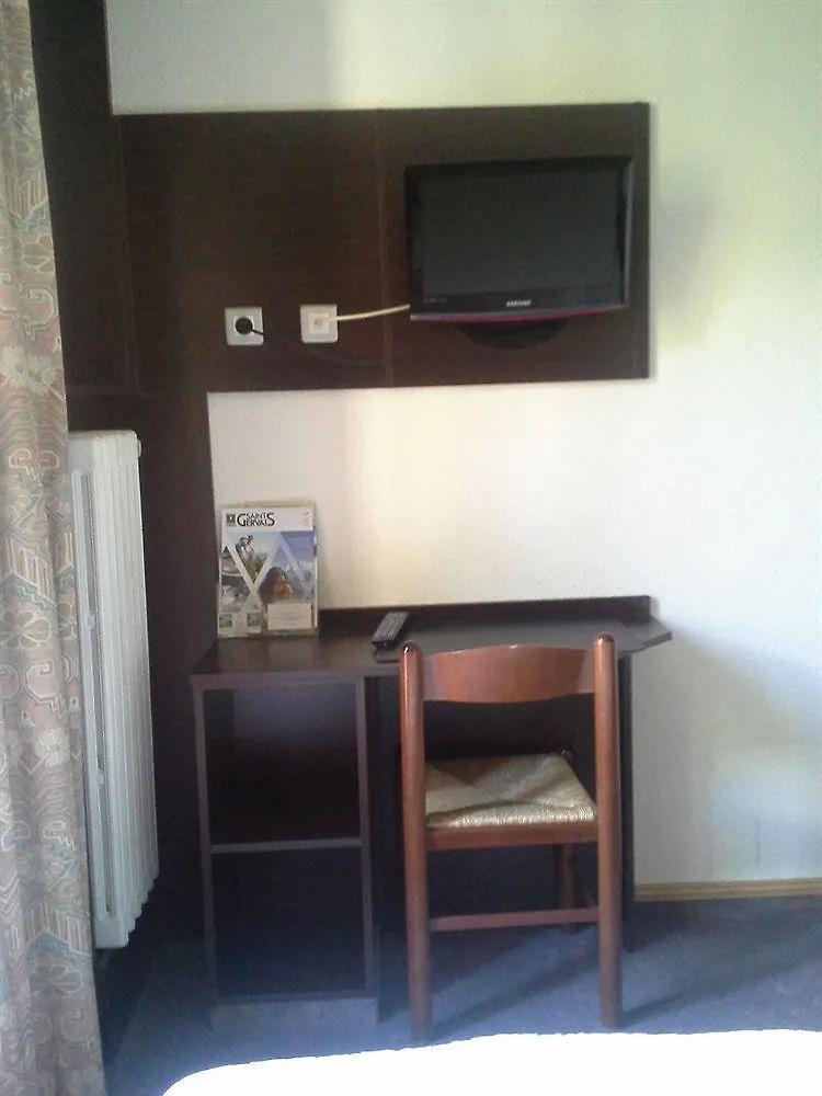 Hotel Val Joly Saint-Gervais-les-Bains 2*,  France